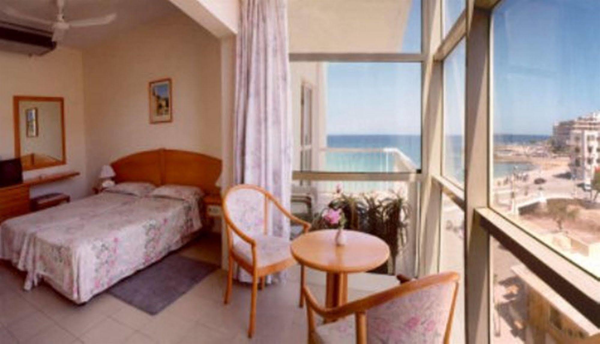 Il-Plajja Hotel Марсалфорн Екстер'єр фото